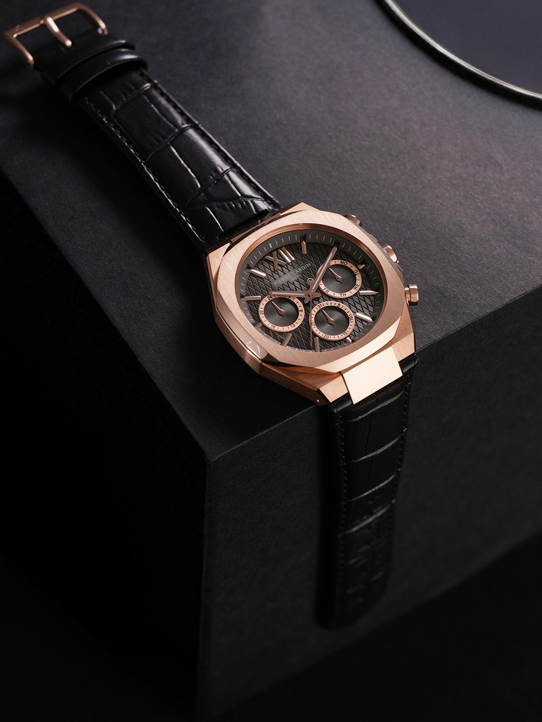 pierre cardin lyse Men Textured Analogue Multi Function Watch CF.1017.LB.1