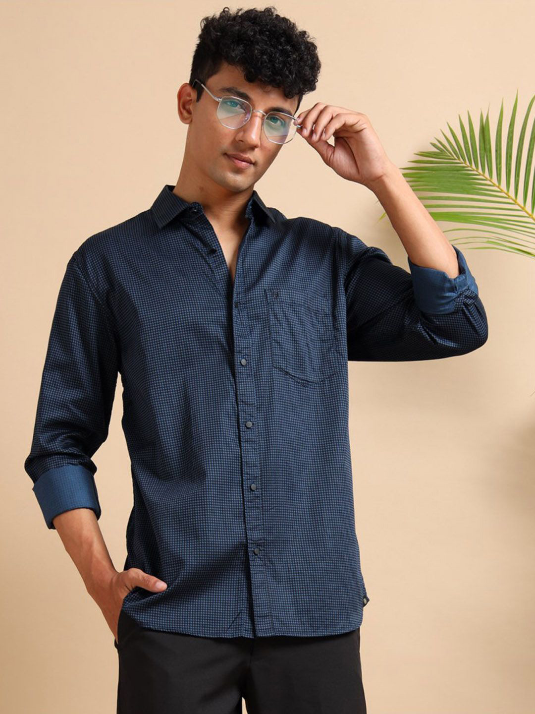 URBARO Micro Checks Spread Collar Smart Cotton Chest Pocket Slim Fit Shirt