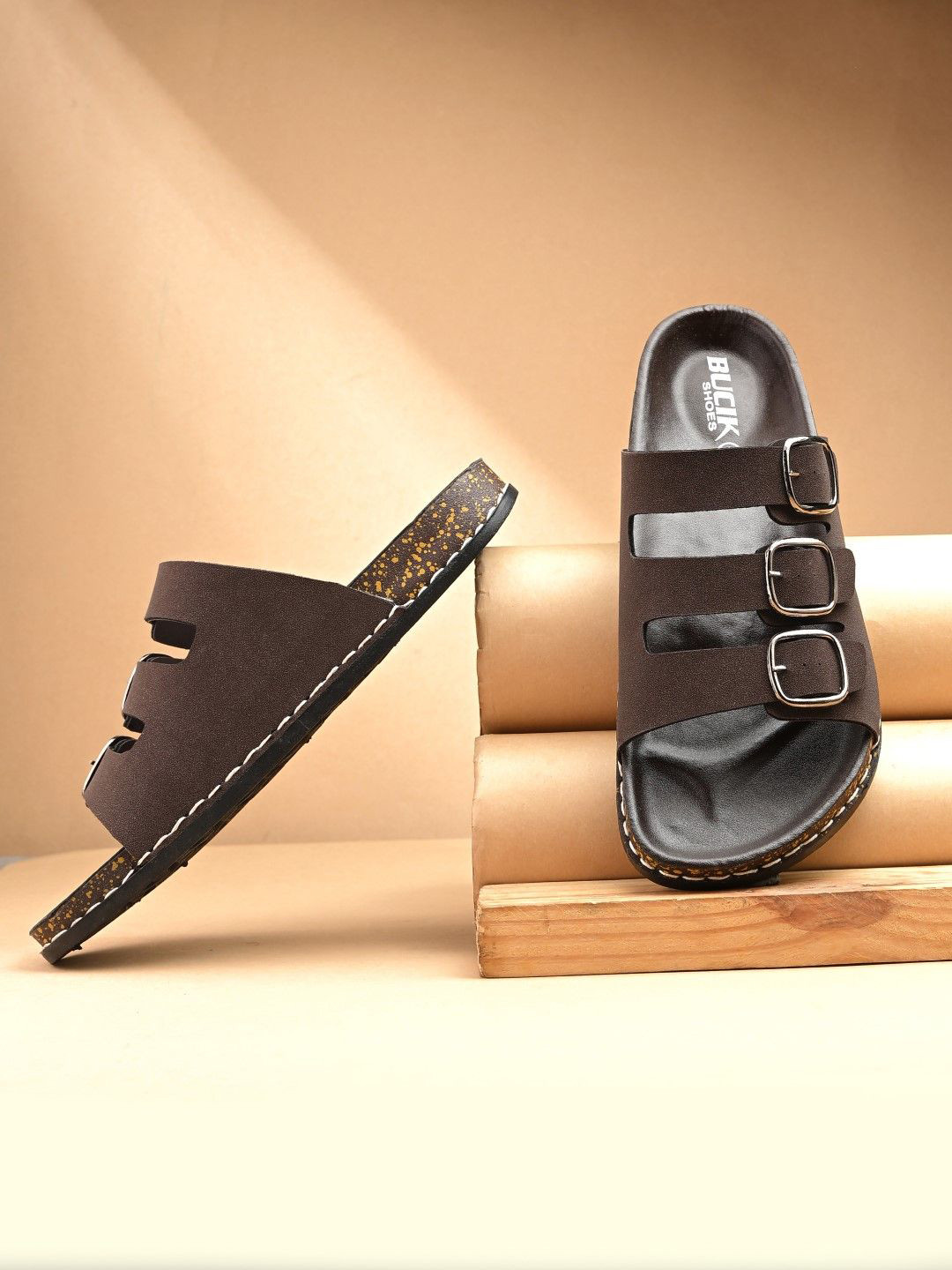 BUCIK Men Buckle Detail Comfort Sandals