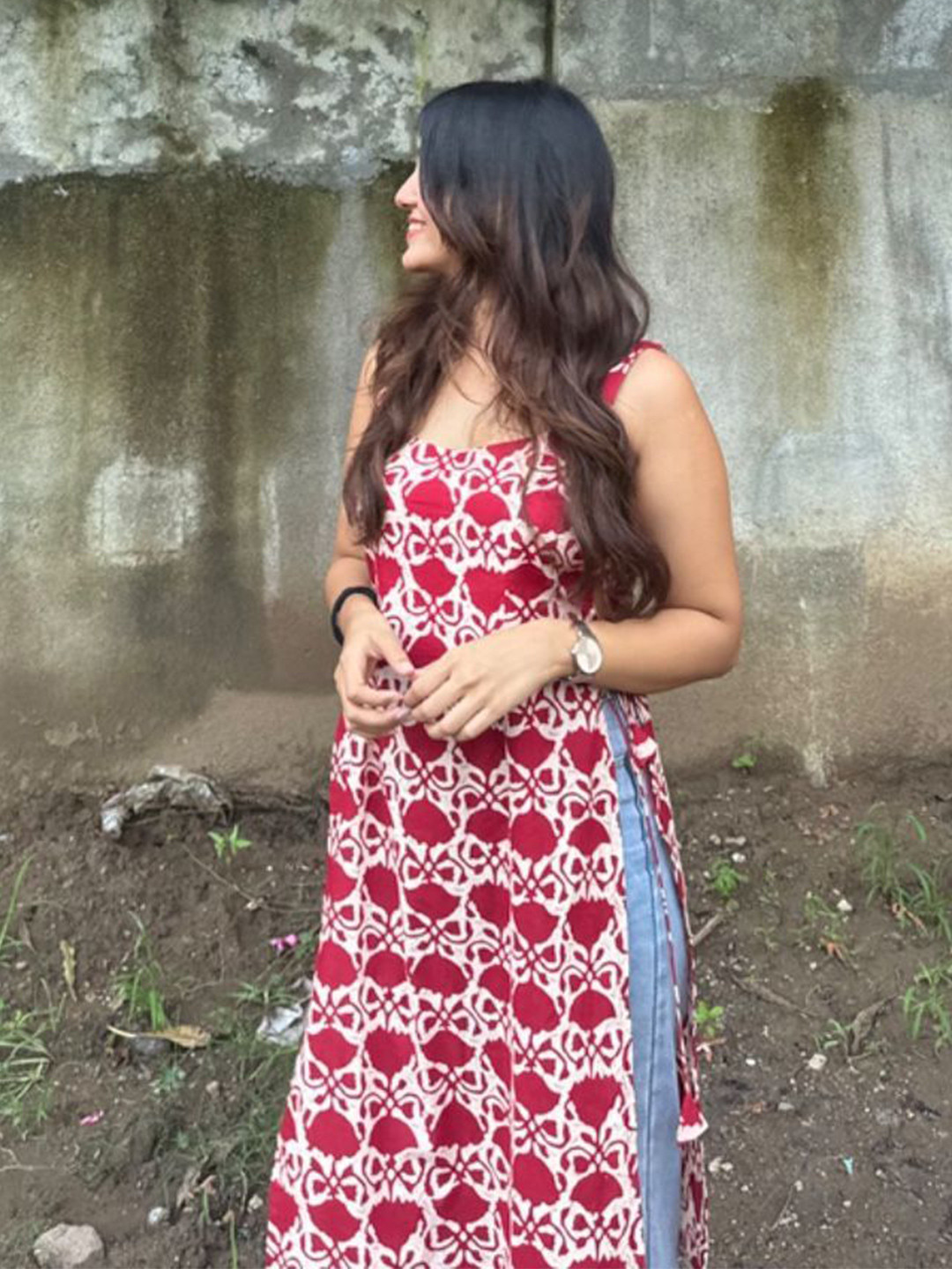 Avataraa Women Block Printed Halter Neck Pure Cotton Backless Straight Kurti