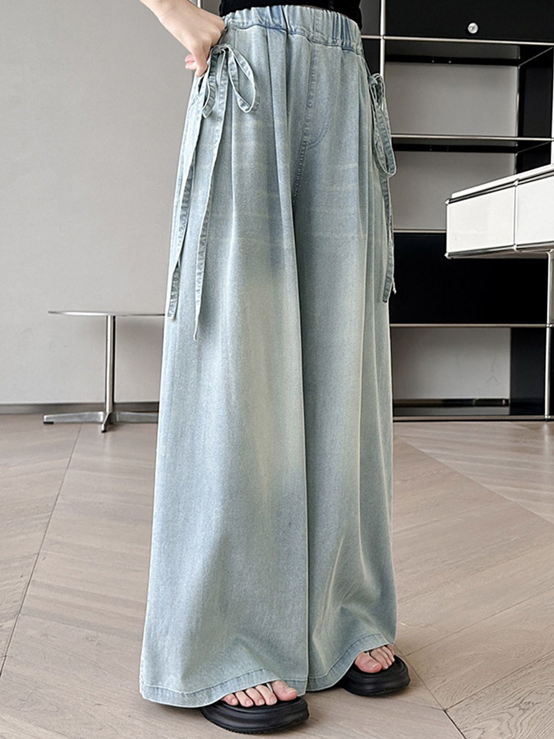 LULU & SKY Girls Wide Leg Tie-up Detail High-Rise Light Fade Jeans