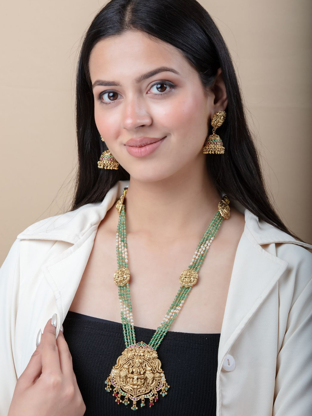 jooltara Gold-Plated Stone-Studded & Beaded Jewellery Set