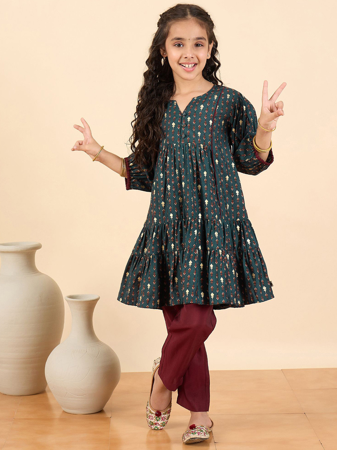 Stylo Bug Girls All Over Printed Above Knee Kurta Set