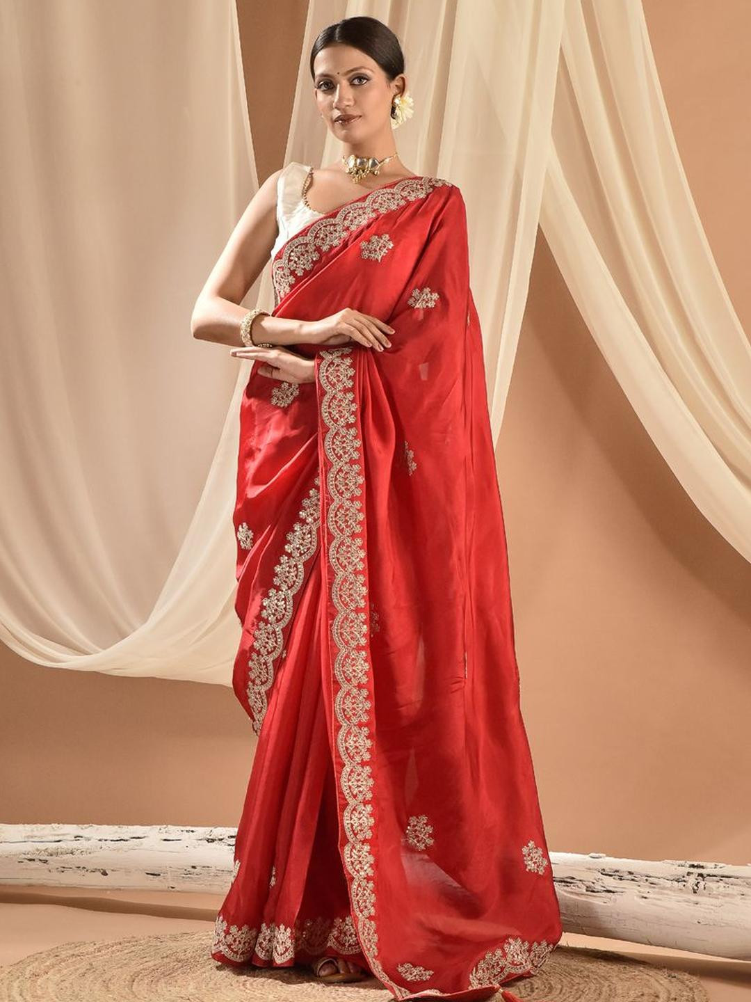 sutra attire Ethnic Motifs Embroidered Pittan Work Silk Saree