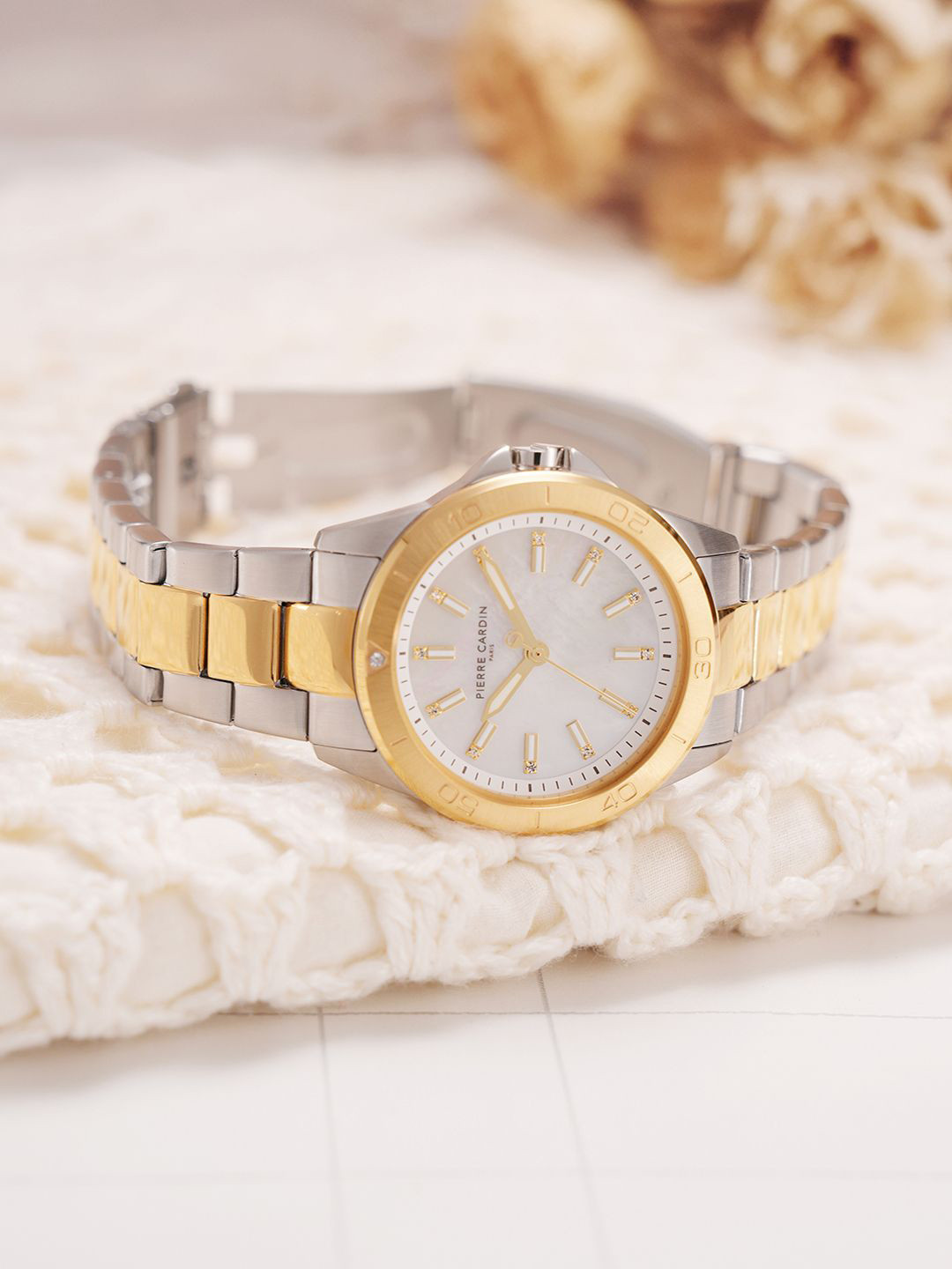 pierre cardin Women Dial & Stainless Steel Bracelet Style Straps Watch CF.1025.MU.1