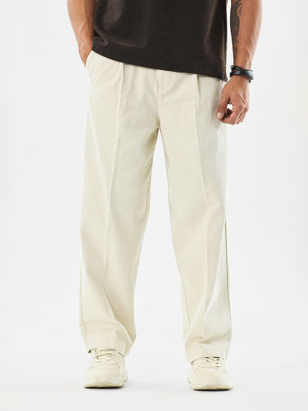 Snitch Men Cream Mid-Rise Baggy Trouser