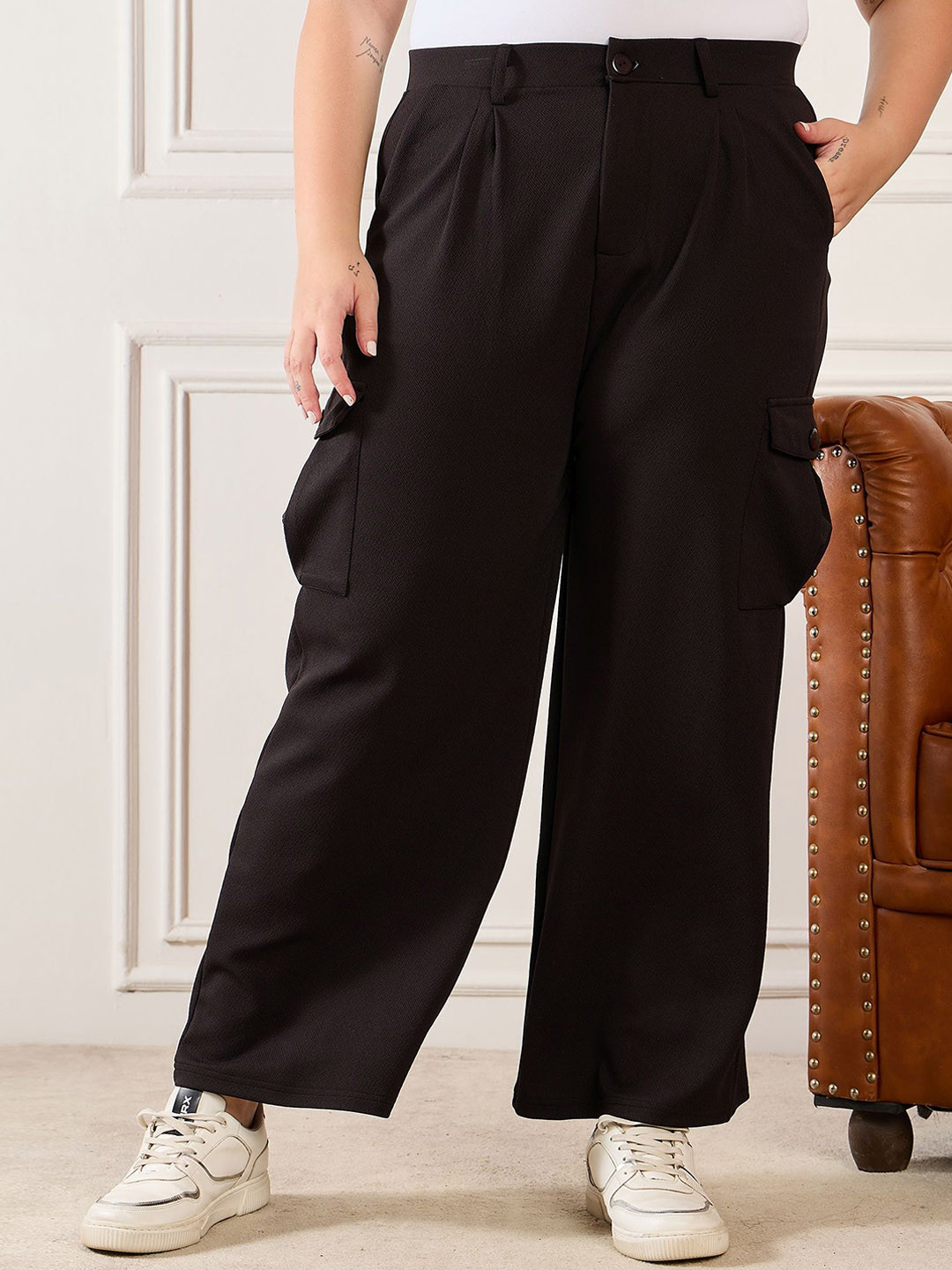 Sztori Women Flared Mid-Rise Cargo Style Parallel Trousers