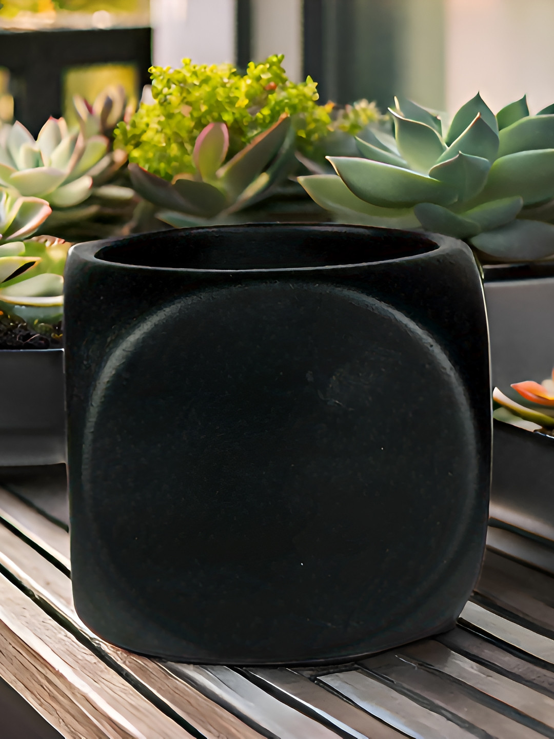 LASAKI Aero Black Ceramic Planters