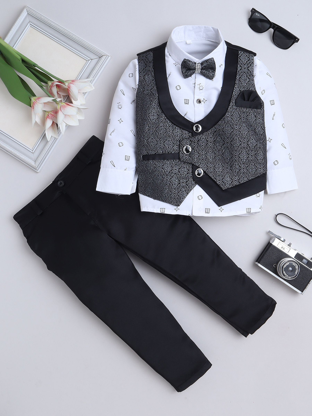 FOURFOLDS Boys Printed Single-Breasted Three-Piece Suit