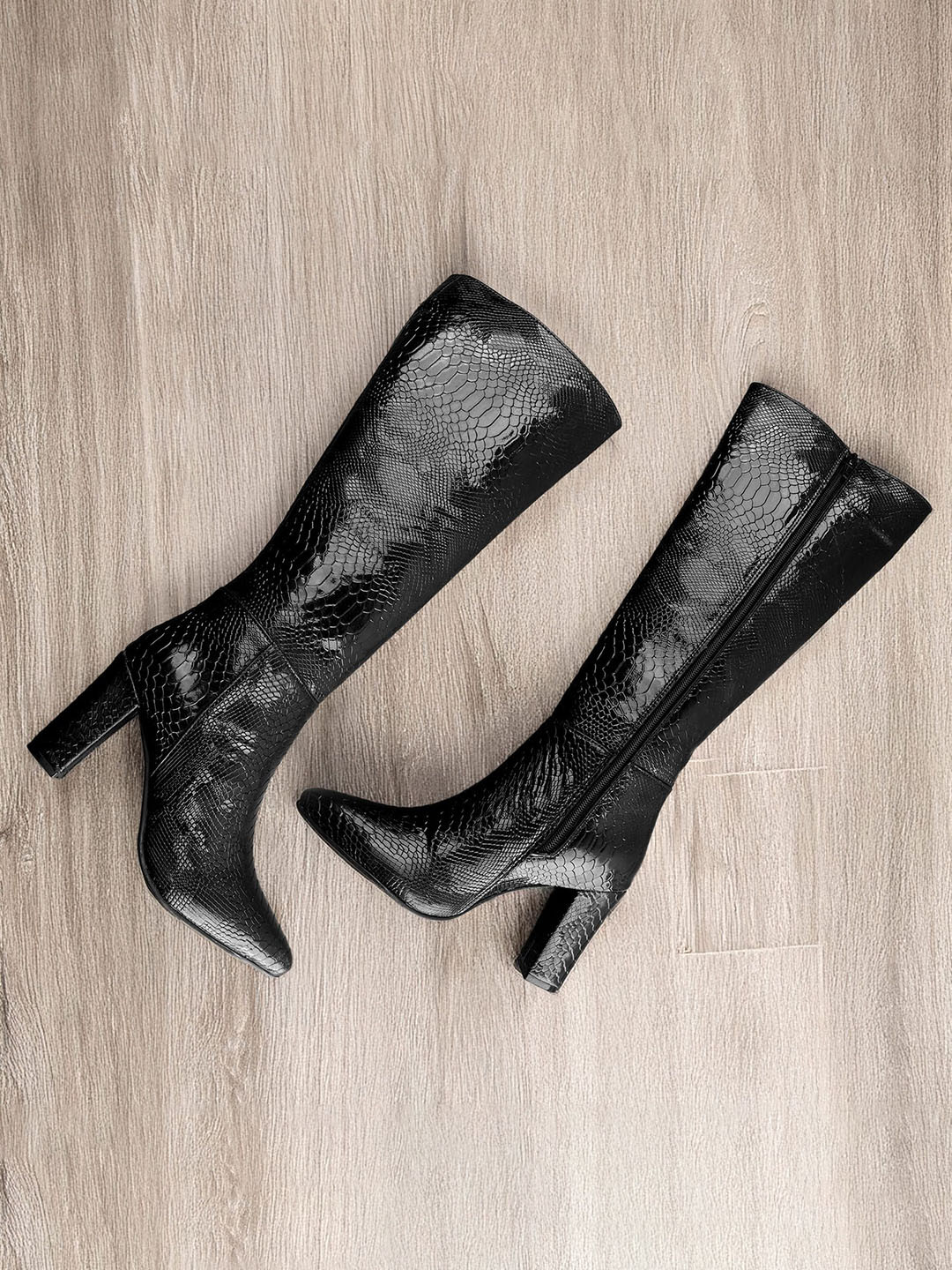 Bxxy Women Textured Snake Pattern PU High-Top Block Pumps