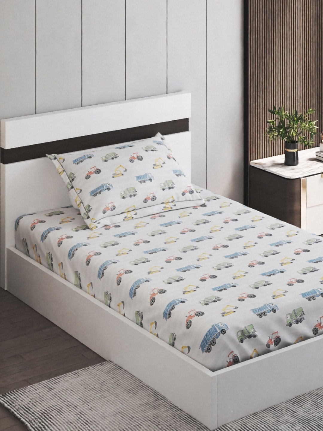 Home Centre Slate Kids White & Blue Printed Cotton 150TC Single Bedsheet Set 2.28 x 1.52m