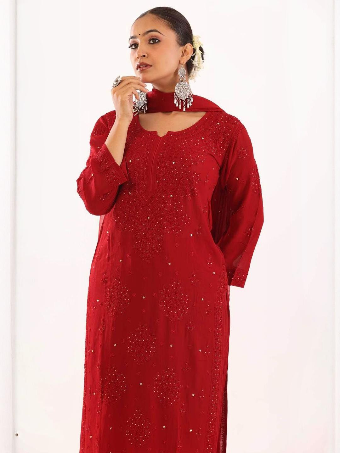 RIVAZ THREADS AND CO Women Embroidered Round Neck Straight Kurta With Trouser & Dupatta