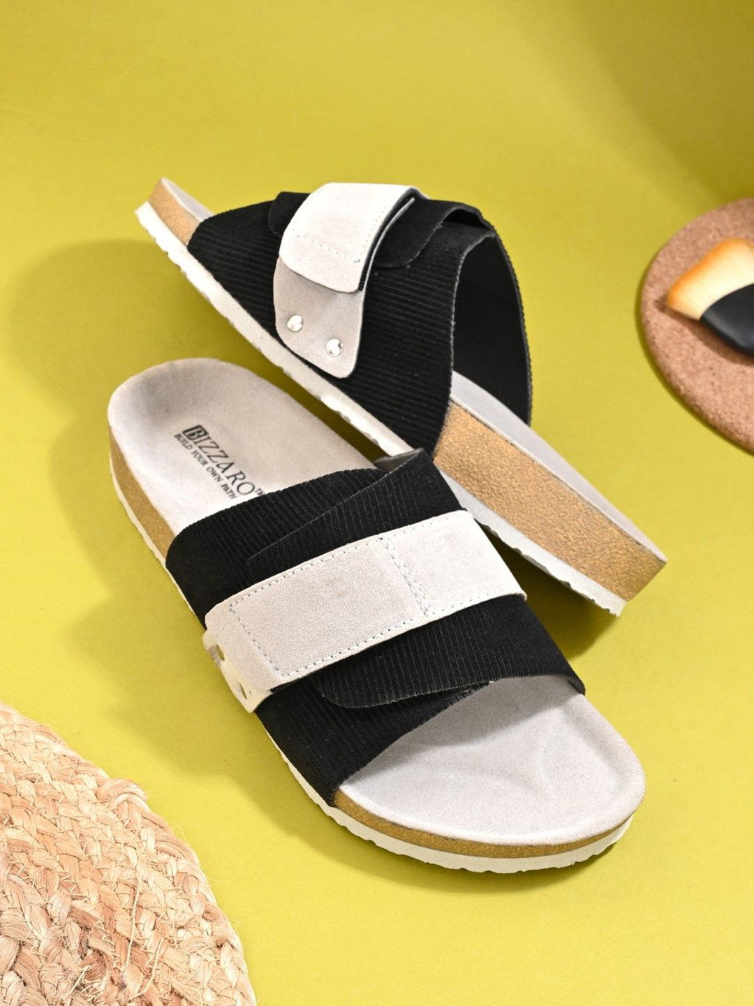 BIZZARO Men Slip-On Sliders With Airmax Sole