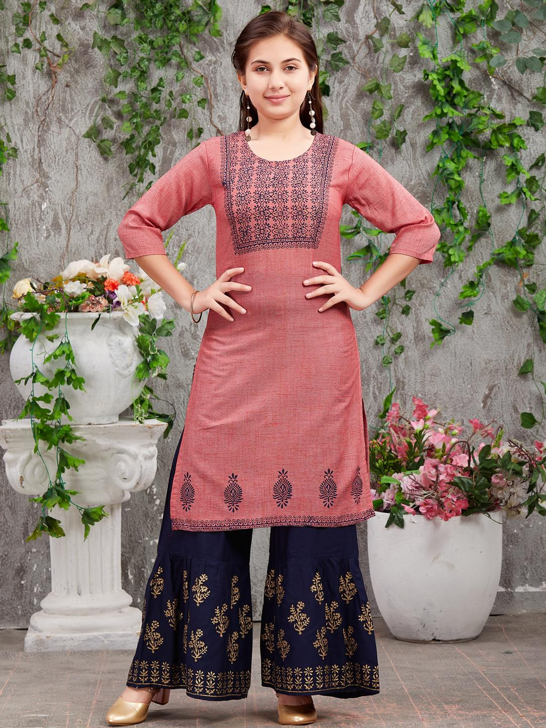 Archittam Men Pink Kurtas
