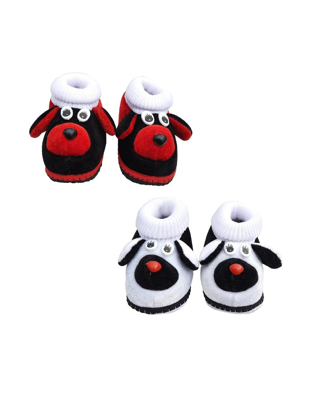 LMN CHILD CARE Unisex Kids Black Red & White Set Of 2 Dog Printed Cotton Booties