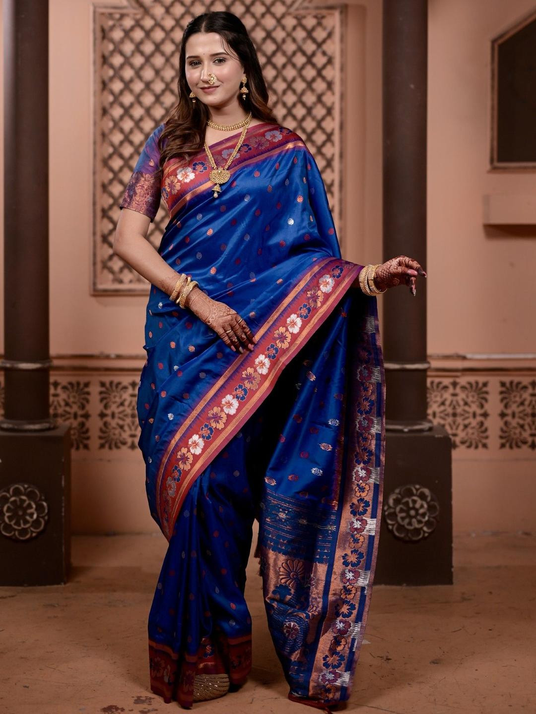 Panzora Ethnoic Motifs Woven Design Zari Saree with Blouse Piece