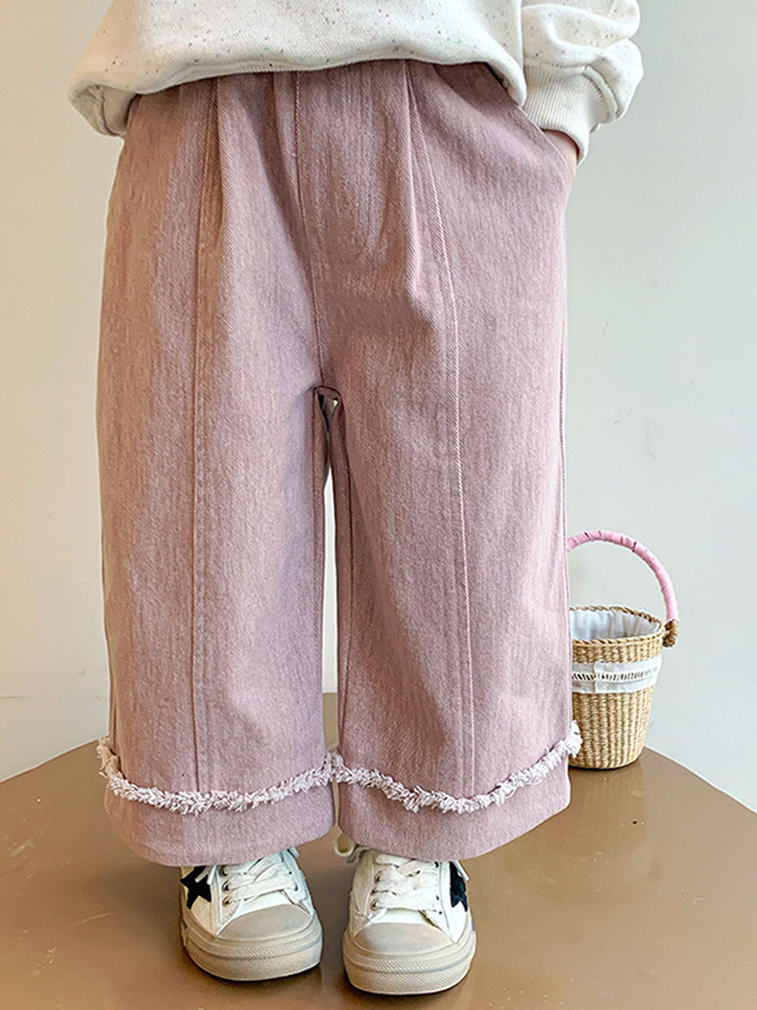 LULU & SKY Girls Baggy High-Rise Raw Trimmed Jeans