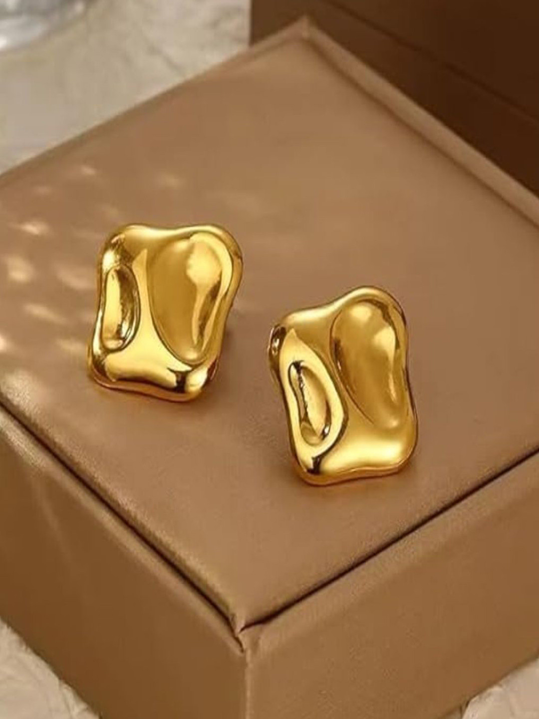 Beauty Flow Gold-Plated Stainless Steel Chunky Contemporary Studs