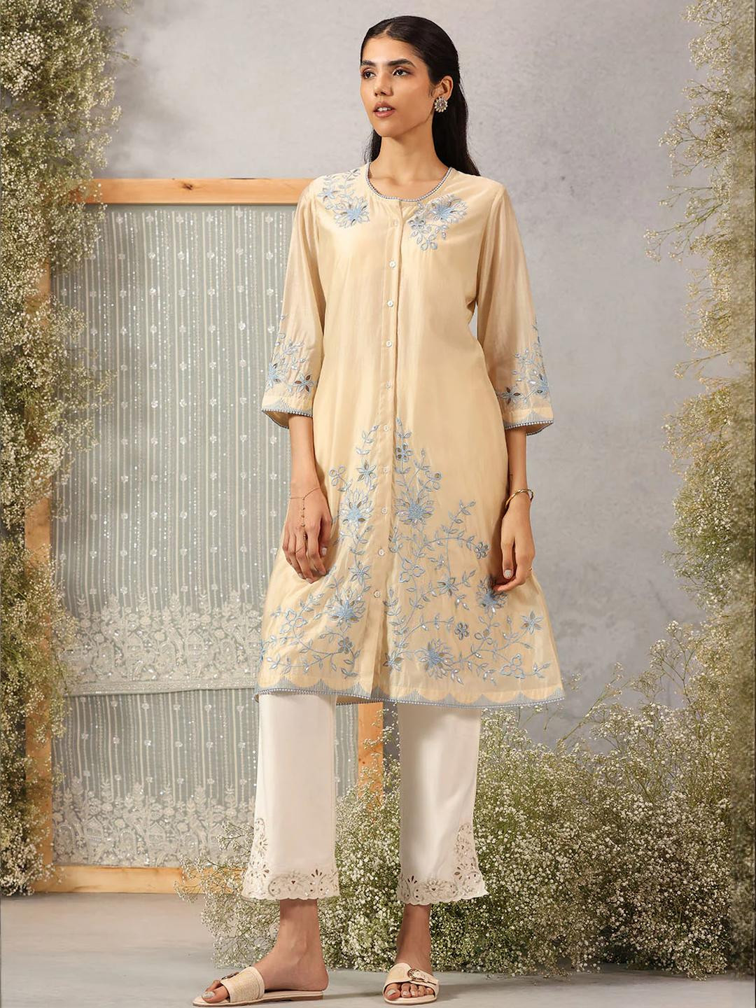 Lakshita Women Cream Floral Embroidered Chanderi Three-Quarter Sleeves Chanderi Tunic