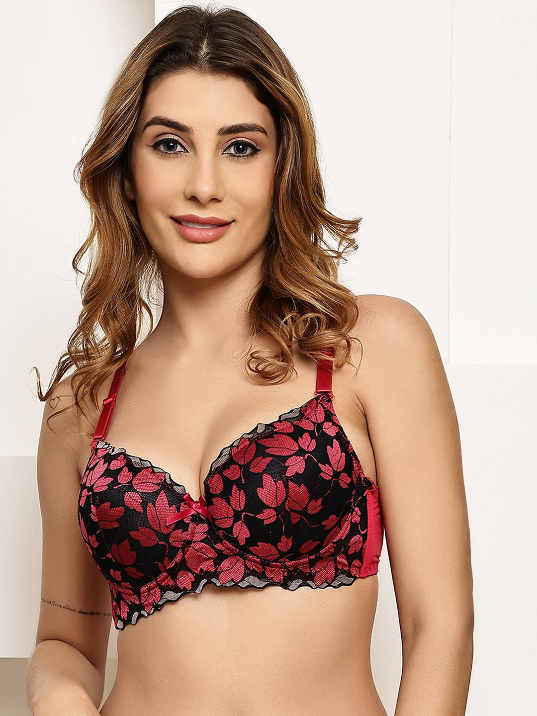 Quttos Flora Glow Intimates Women Full Coverage Underwired Lightly Padded T-Shirt Embellished Bra