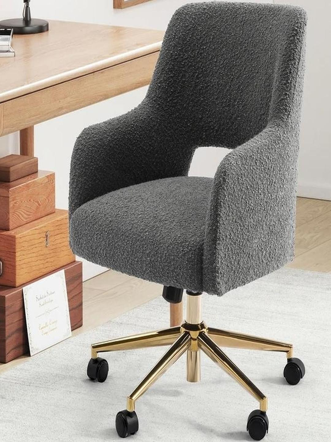 Doe Buck Grey Cushion Adjustable Chair