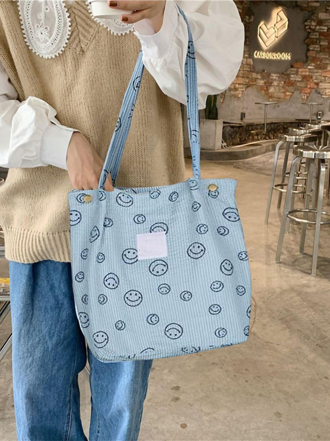 MOMISY Graphic Printed Bucket Tote Bag