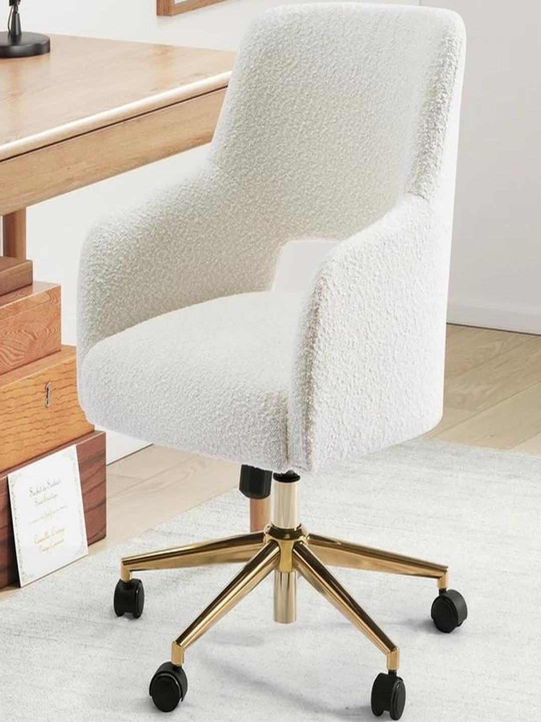 Doe Buck White Boucle lotsee Adjustable Office Chair