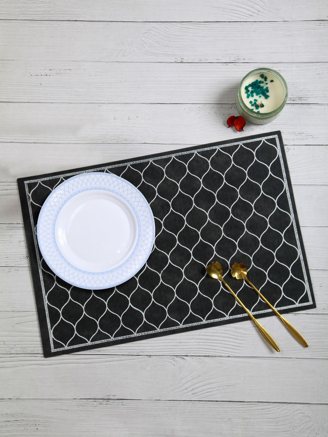 OBSESSIONS 6-Pcs Black Printed Heat-Resistant Rectangle Table Placemats