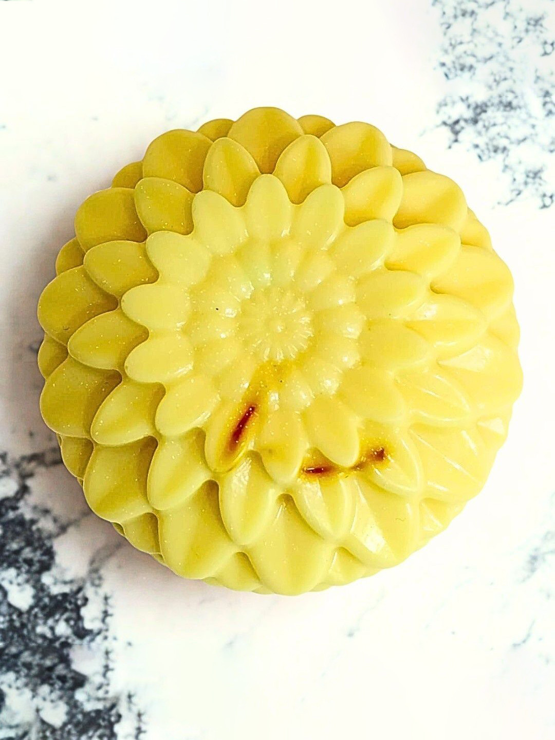 VAROGANIC Kesar Milky Soap- 100 g