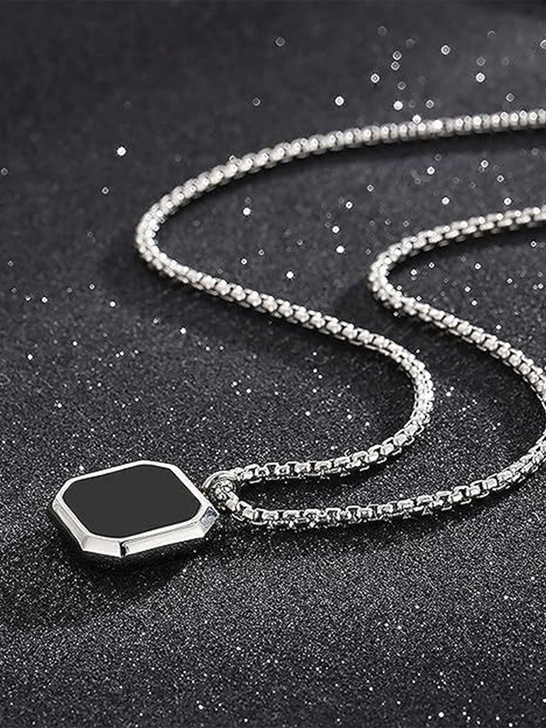 OPUS GEMS Silver-Plated Enamel Studded Square Shaped Pendant With Chain
