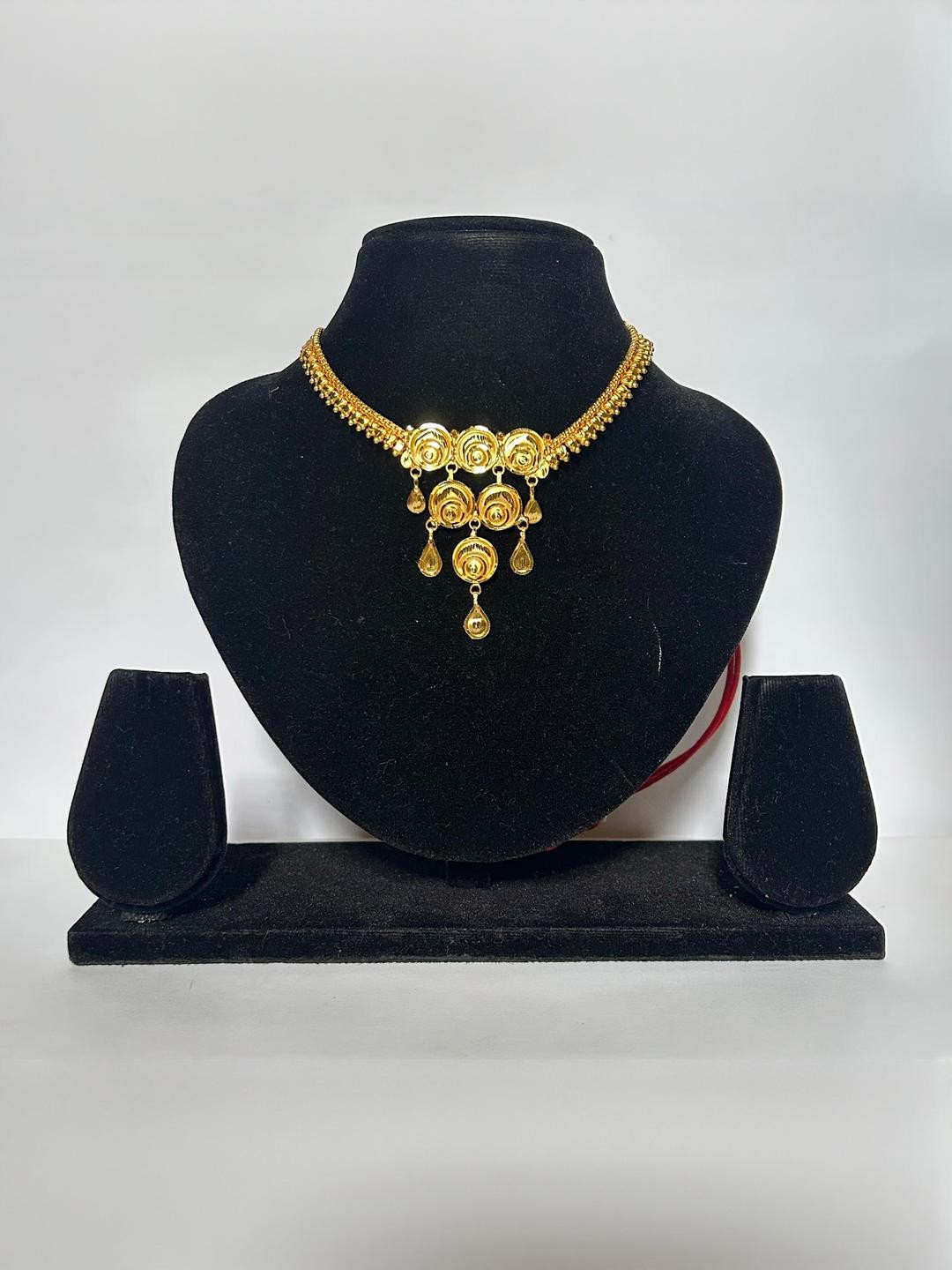 Soumi Store Gold-Plated Necklace