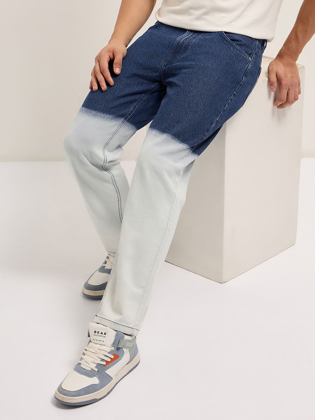 THE BEAR HOUSE Men Mid-Rise Dip-Dyed Straight Fit Colourblocked Jeans