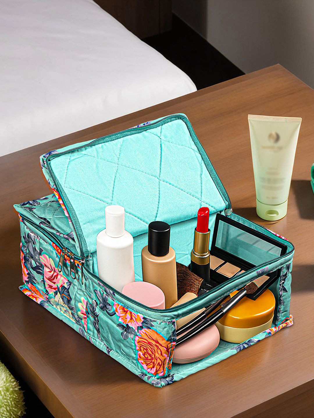 Kuber Industries Green & Pink Printed Two Partitions Undergarments Bag Makeup Organiser