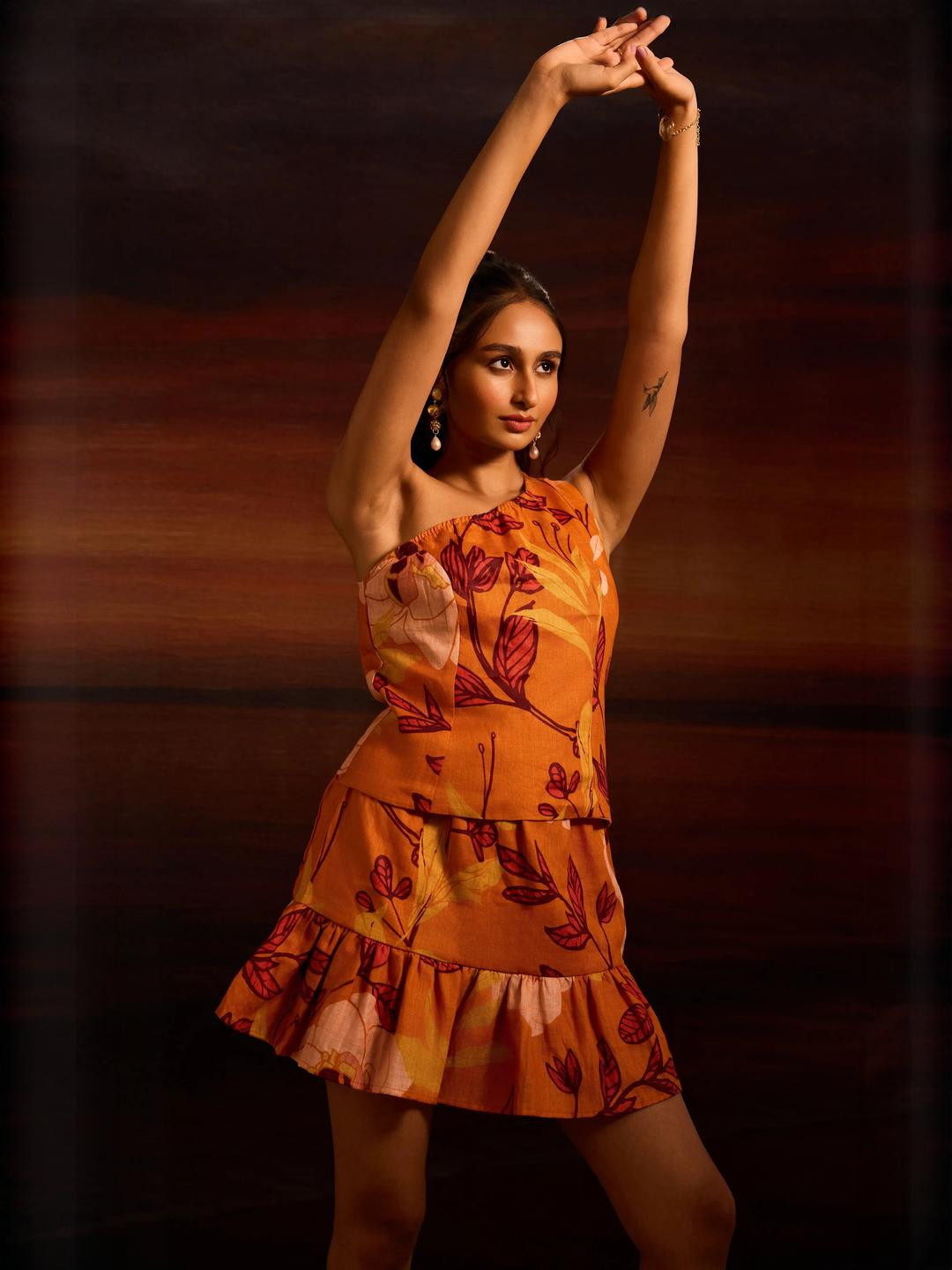 dhaaga Kaia Women Floral Printed One Shoulder Top