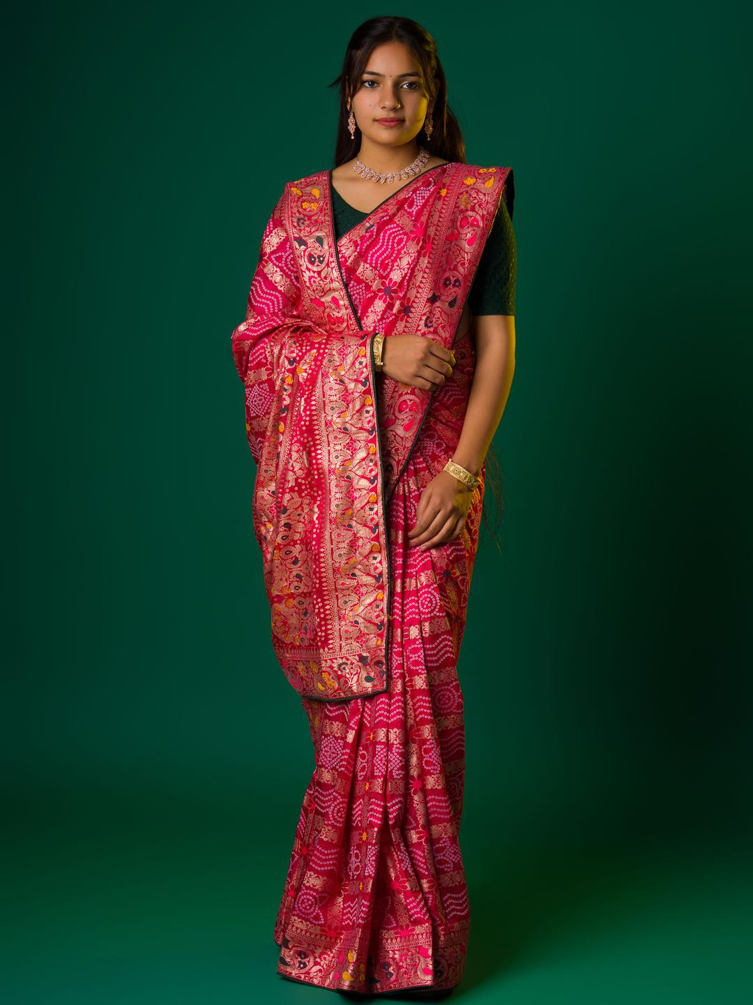 KCPC BANDHANI Women Pink Silk Blend Bandhani Saree With Woven Design Border