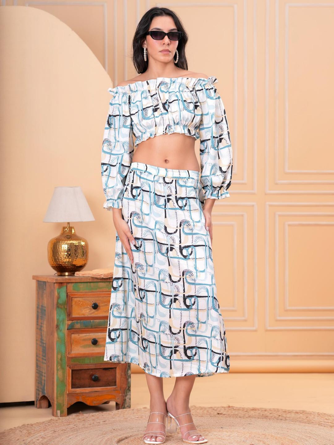 Jyoti Women Green Poly Georgette Clothing Set