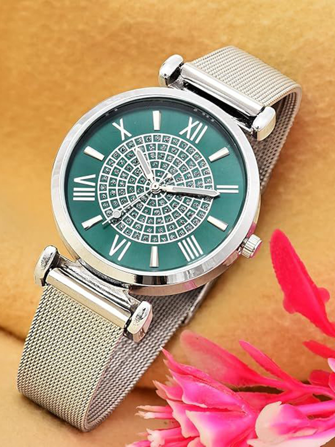 LOUIS DEVIN Women Embellished Dial & Bracelet Style Straps Analogue Watch LD-L189-GRN-CH