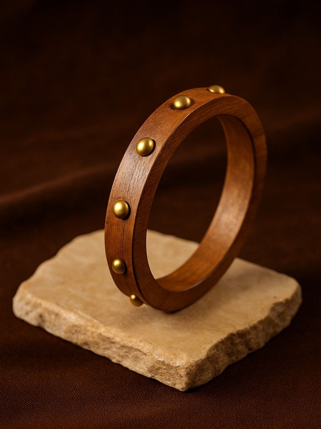 ATIBELLE Round Shaped Glossy Round Stone Studded Bangle