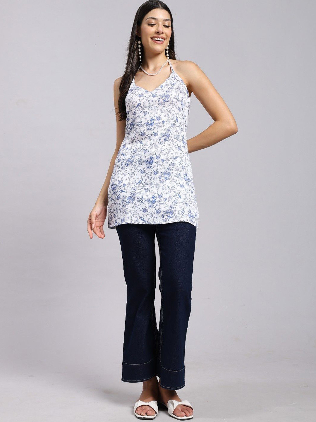 Aarsi Floral Printed Halter Neck Kurti