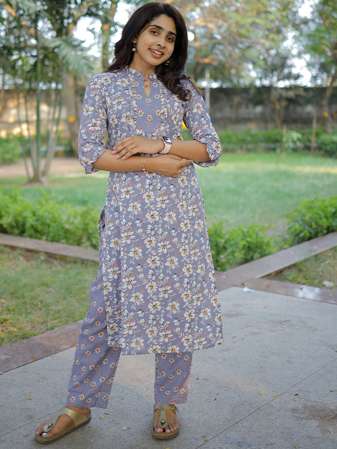 Vastara the Label Women Floral hand block printed cotton kurta set in grey