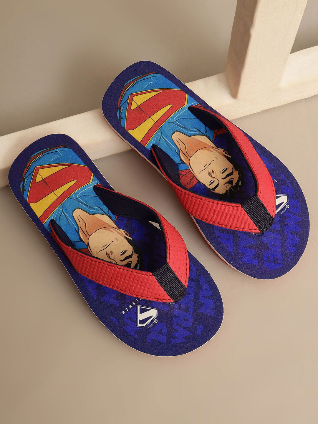 Kids Ville Boys Superman Printed Thong Flip Flops