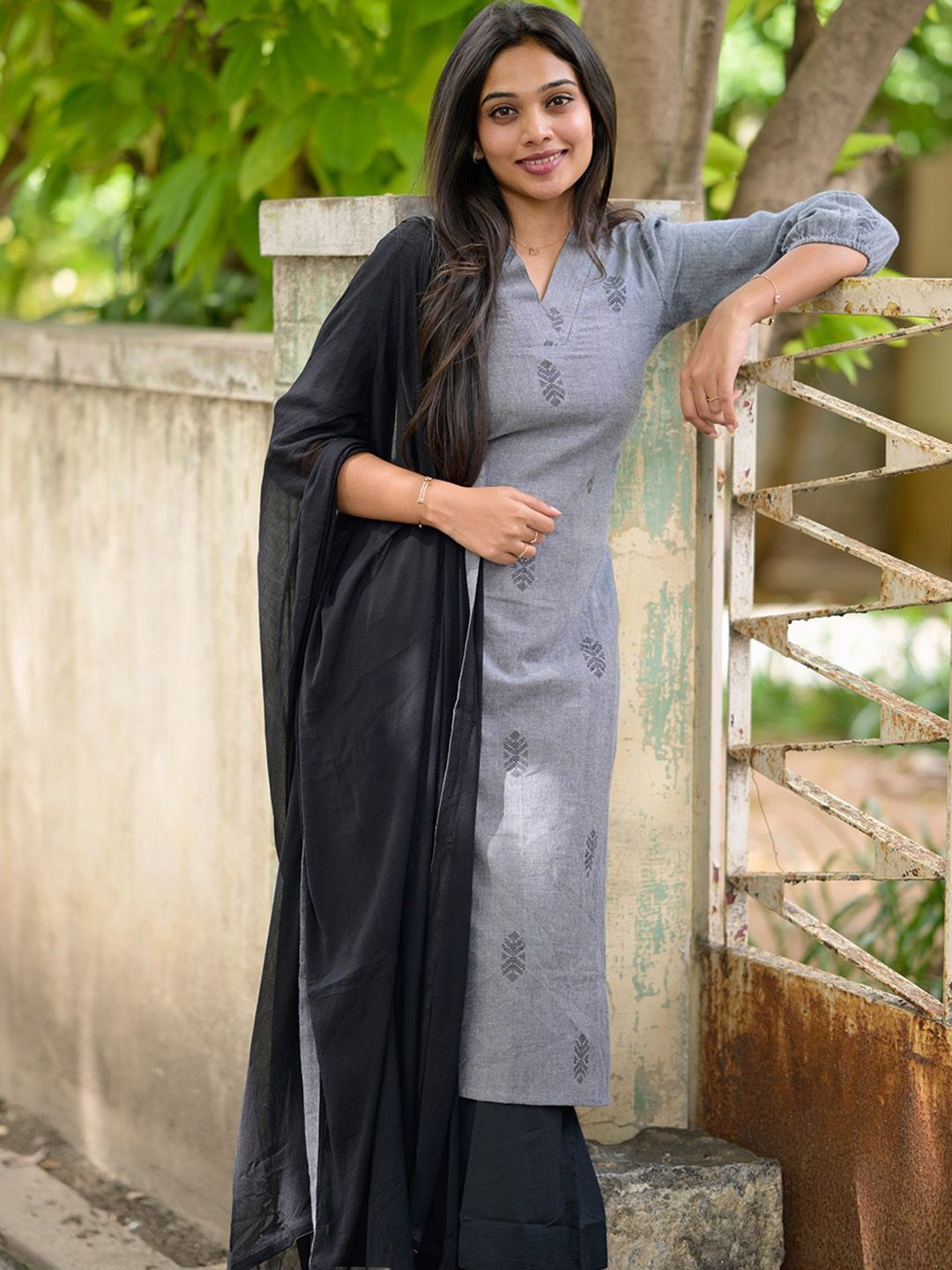 Vastara the Label Women Grey Cotton Suit Set with Black Chiffon Dupatta