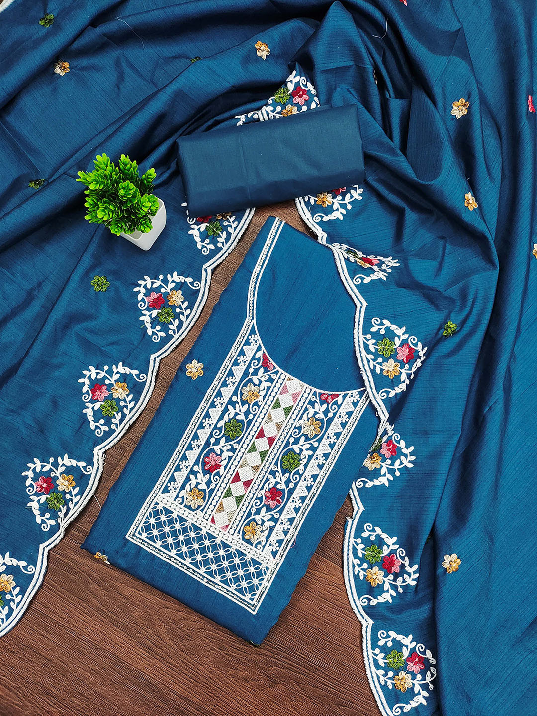 Maroosh Embroidered Pure Cotton Unstitched Dress Material