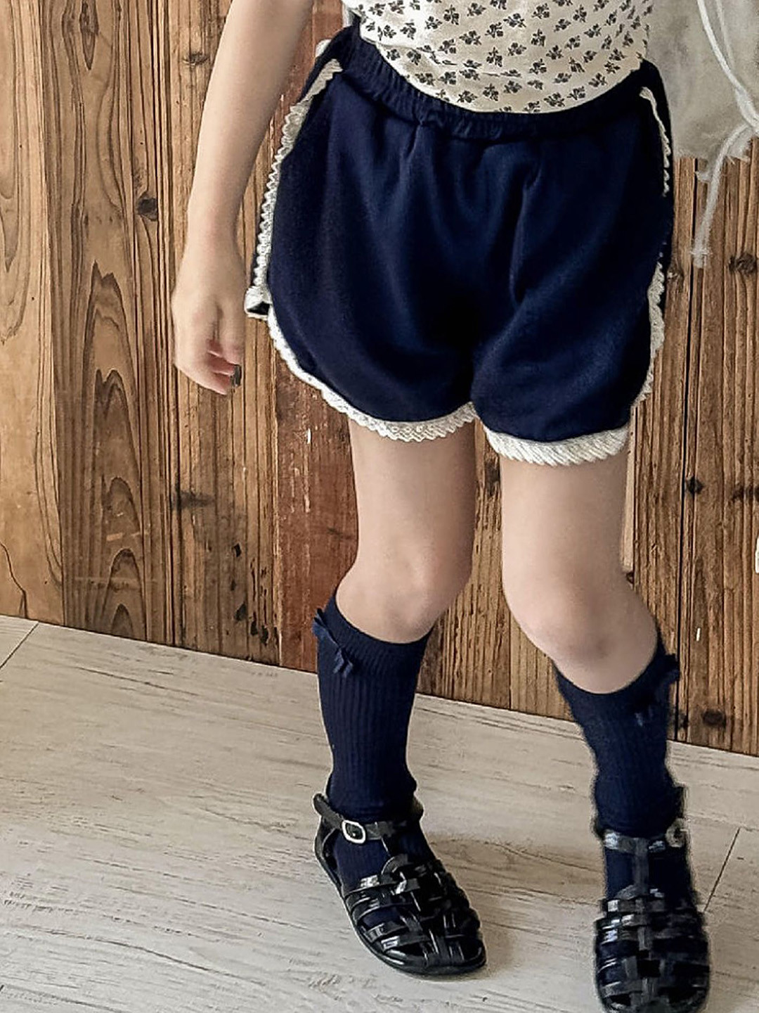 LULU & SKY Girls Loose Fit Lace-trimmed Shorts