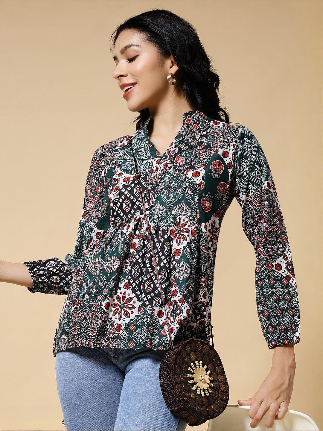 Istyle Can Women Floral V-Neck Cotton Top