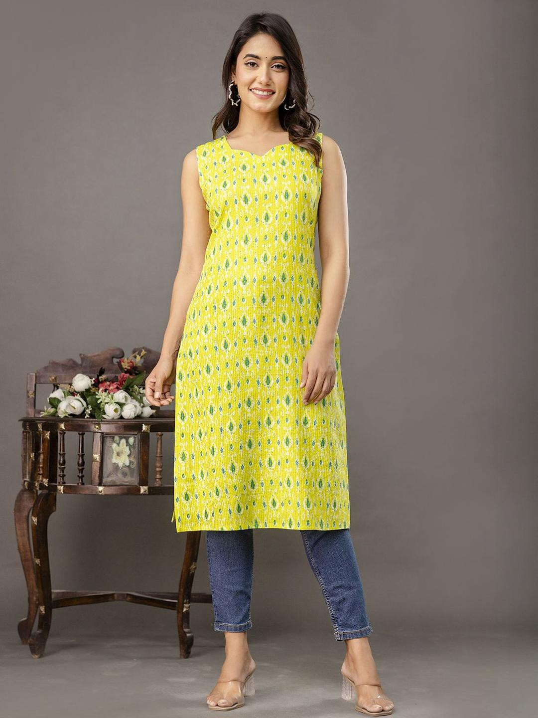 KEIYONA Floral Printed Sweetheart Neck Cotton Straight Kurta