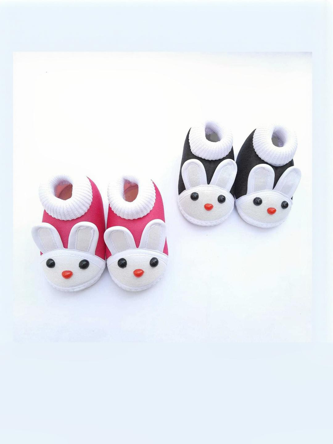 LMN CHILD CARE pink ,black Unisex Kids Cotton Booties