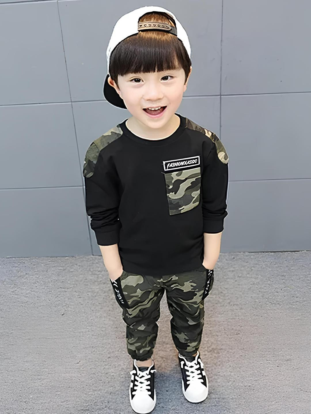 Sagar Impex Boys Clothing Set