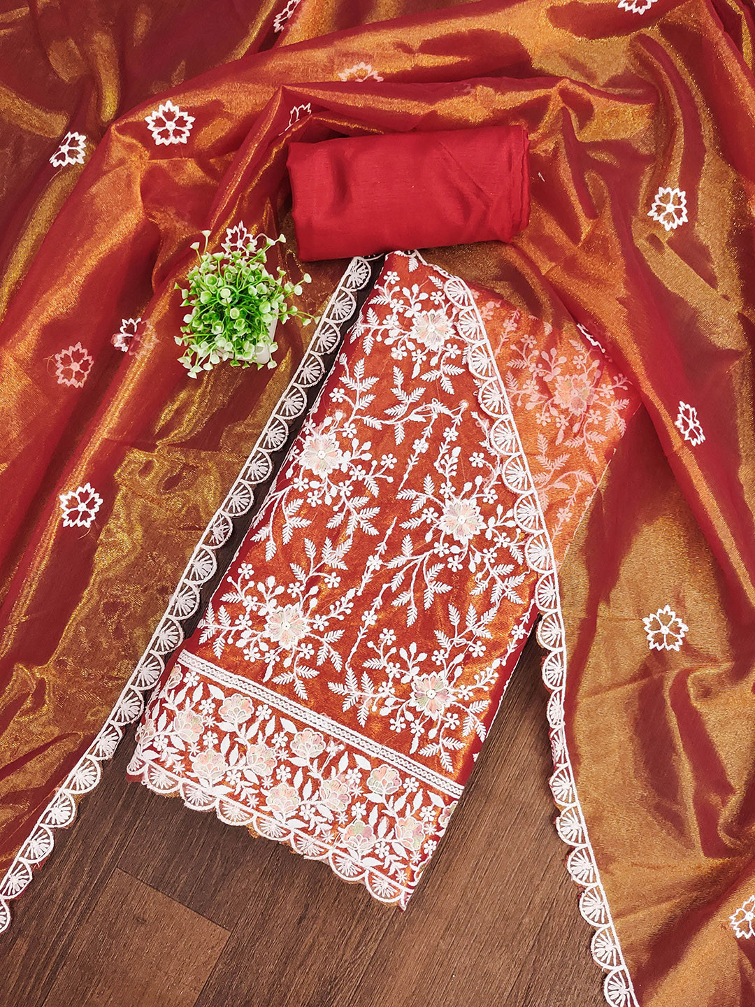 Maroosh Floral Embroidered Thread Work Twill Silk Unstitched Dress Material
