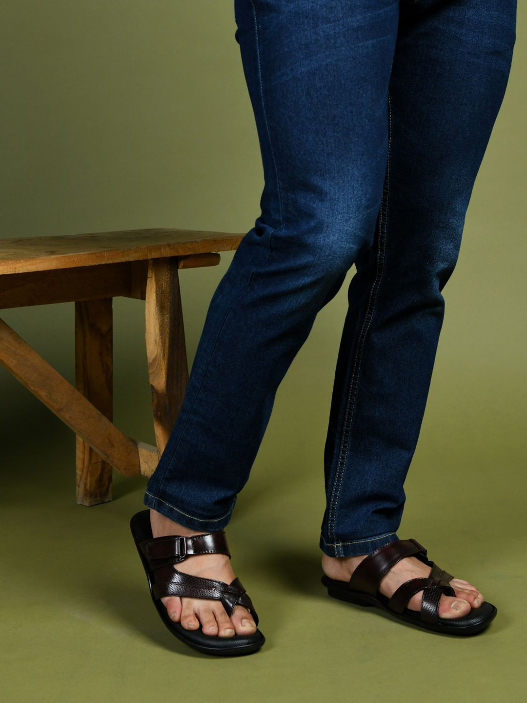 STEPSOFT Toe-Loop Velcro Strap Sandals